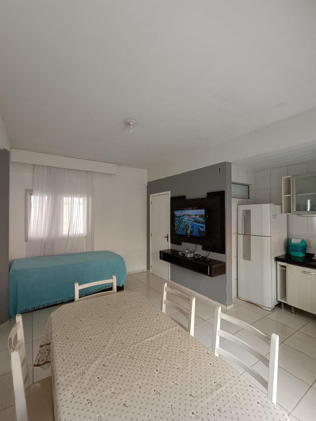 Residencial Nereu Apartment Bombinhas Exterior photo