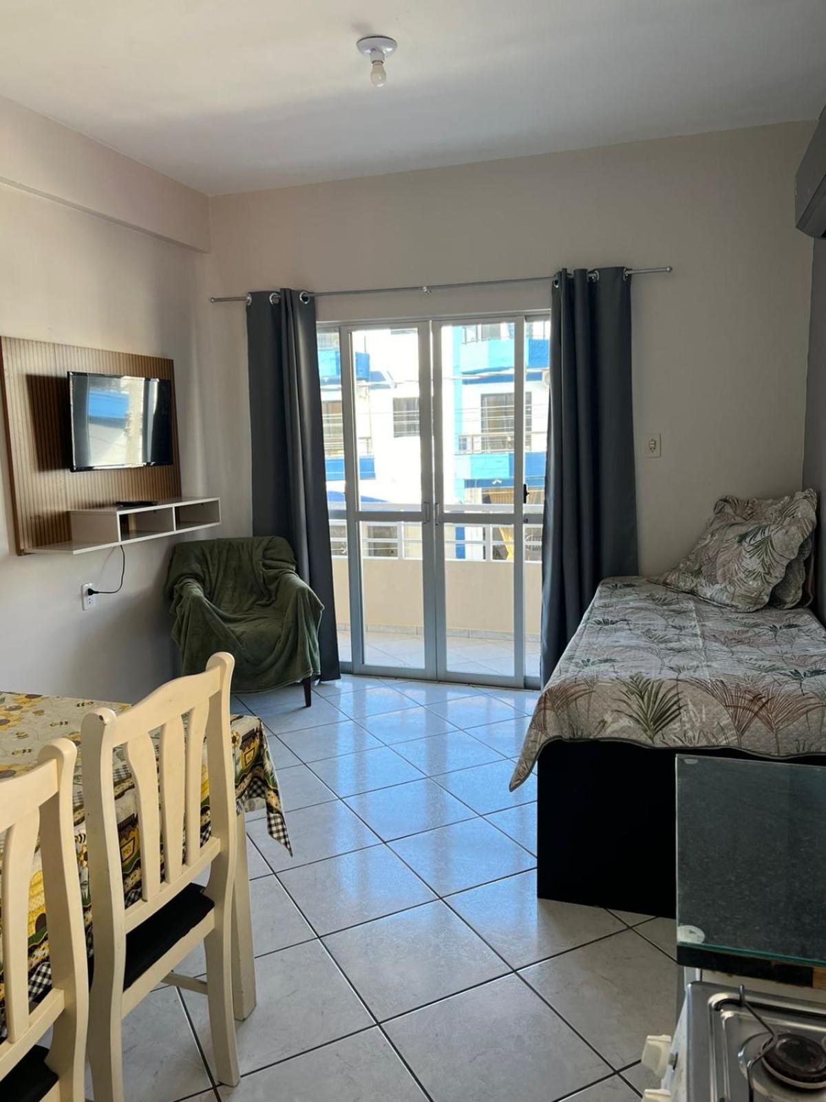 Residencial Nereu Apartment Bombinhas Exterior photo